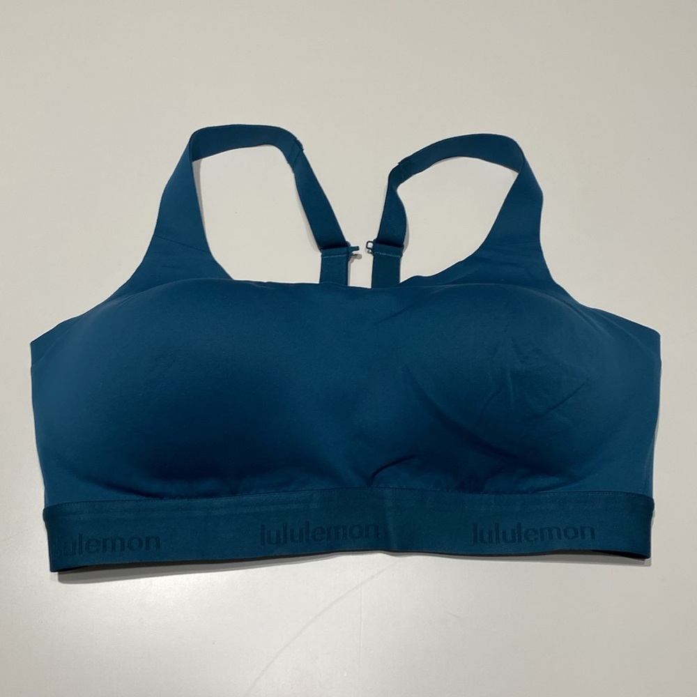 Lululemon Fine Form Padded Sport Bra